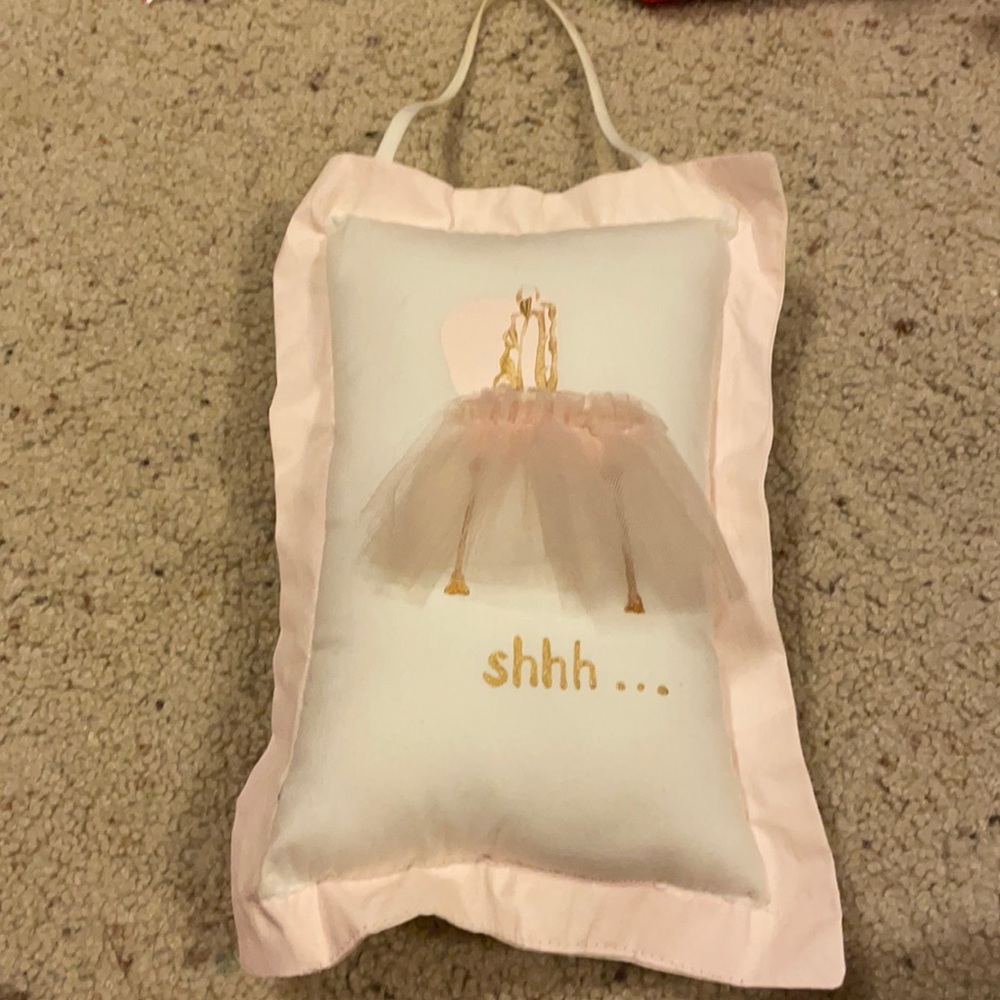baby girl hanging pillow with bassinet decoration